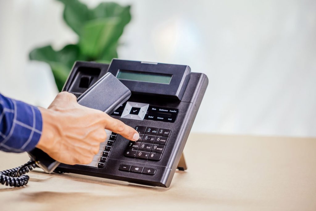Téléphone fixe pour illustrer la fin du RTC